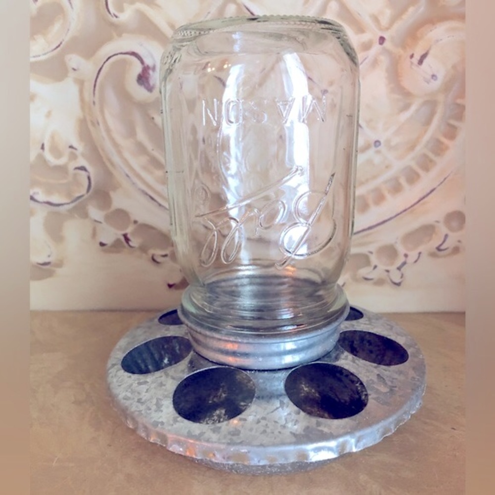 🐥Baby Chick Vintage Feeder. Mason Jar Galvanized Metal Base w 7 Ports CLEAN EXC